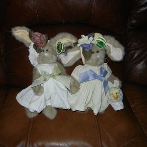 2 Bearington Bunnies